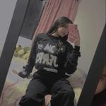 𝓥𝓪𝓵𝓮𝓻𝓲𝓪 - @valeria_mesa_18 - Instagram