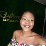 Valery James - @_i_am.royalty - Instagram