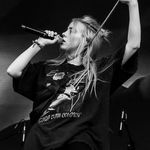 @_vanstrong - Instagram