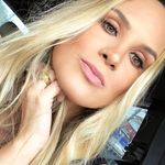 Vanessa Veiga - @vanvoliv - Instagram