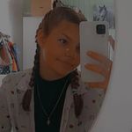 Vanessa Abraham - @nessi._.0 - Instagram