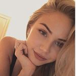 Vanessa - @vanessaageear - Instagram
