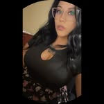 Vanessa Ann - @uniquelygenuine - Instagram