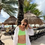 Vanessa Berrios - @vaaneeberrios - Instagram