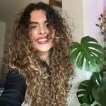 Vanessa Botello - @curls0.2 - Instagram