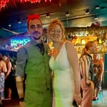 Vanessa Bratton - @chippedcupsandmagic - Instagram