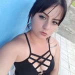 Vanessa Cadena - @vanessacadena2000 - Instagram