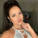 vanessacage - @vanessacage809 - Instagram