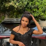 Vanessa Cesar - @vae_bun - Instagram