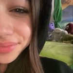 v<3 - @vanessa.crowder17 - Instagram