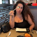 Vanessa Dillard - @vanipants - Instagram