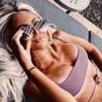 V - @vanessadonovan.__ - Instagram