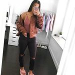 Vanessa Easterling - @vanessaaaatje - Instagram