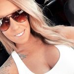 V 🩶 - @_vanessagates_ - Instagram