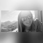 Vanessa Hess - @leeroiconde - Instagram