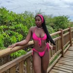 Vanessa Meedina - @meedina_vanessa - Instagram