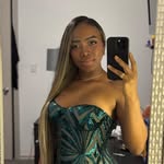 Vanessa Obregon - @av0420__ - Instagram