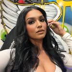 Vanessa Sims - @vanessarosecreative - Instagram