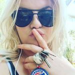 Vanessa Swanson - @veez84_ - Instagram