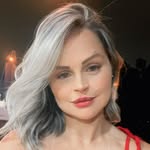 Vanessa Tomazine - @vanessatomazineofc - Instagram