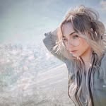 Vanessa Vee - @thevalarvee - Instagram