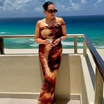Vanessa York - @therebuiltversionofme - Instagram
