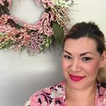 Vanessa Jones - @veejones26 - Instagram