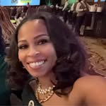 Vee Simpson - @dr_veemarie - Instagram