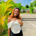 Vee Thompson - @veethompson6 - Instagram