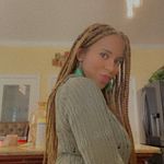 Veedy Vee Walker - @yeah.veee - Instagram