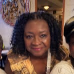 Vee Wallace - Facebook