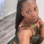 Velvet Davis - @gwenstaywinning - Instagram