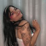 Ana Roberta| Escritora de fantasia - @venusherrera_ - Instagram
