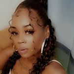 Venus hite - @bossvee52 - Instagram