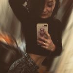 Verna Lewis - @vernalewis25 - Instagram