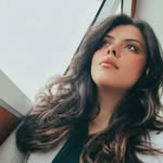 Veronica Agudelo - Balloon artist and event planner - @balloongarlandsnj - Instagram
