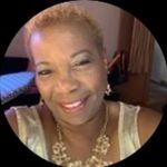 Veronica Akers - @roniia55 - Instagram