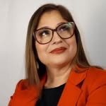 Liz Veronica Amaro | Escritora - @lizveronicaamaro - Instagram