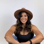 Veronica Benavides - @honestlyve - Instagram