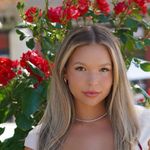 @veronica.blakeley - Instagram
