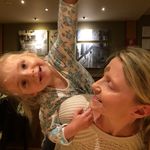 Veronica Bland - @arnoldaisy - Instagram