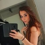 Veronica Chandra - @veronicachandra81 - Instagram