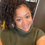 Veronica Clare - @v_clare - Instagram
