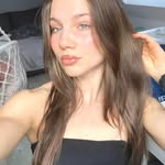 Veronica Costello - @4nnageyva - Instagram