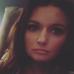 Veronica Costello - @munchkin77 - Instagram