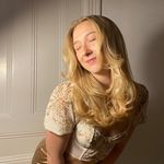 Veronica Donovan-Ross - @veronica_ellie - Instagram