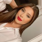 Veronica Flora - @_veronicaflora_ - Instagram