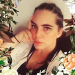 Veronica Florence - @beautifully_tattered2017 - Instagram
