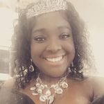 Veronica McCray - @vdoezit - Instagram