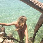 Veronica Oswald - @veeoz - Instagram